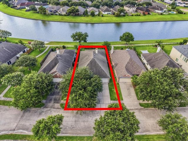 3109 Summerstorm Lane, League City, TX 77573
