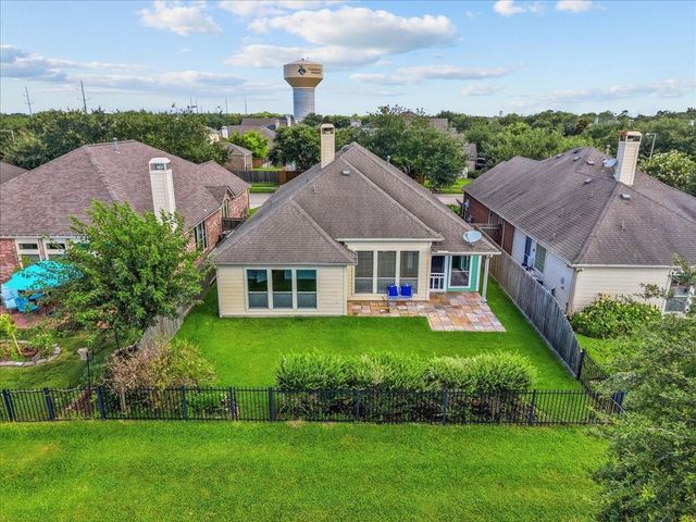 3109 Summerstorm Lane, League City, TX 77573