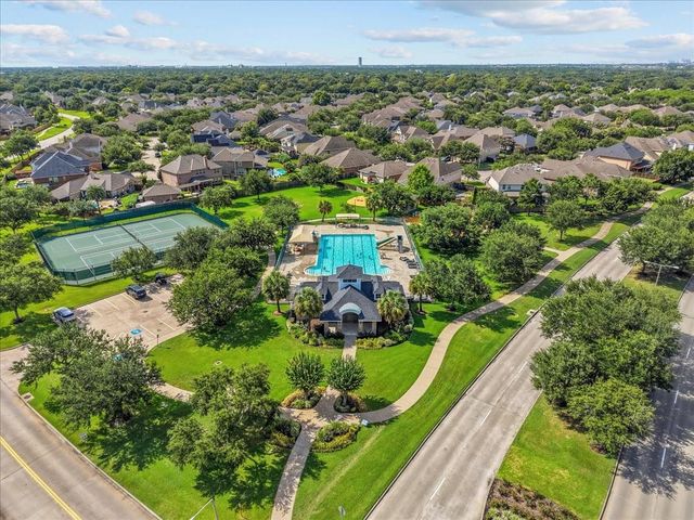 3109 Summerstorm Lane, League City, TX 77573