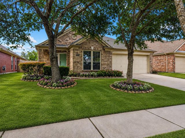 3109 Summerstorm Lane, League City, TX 77573