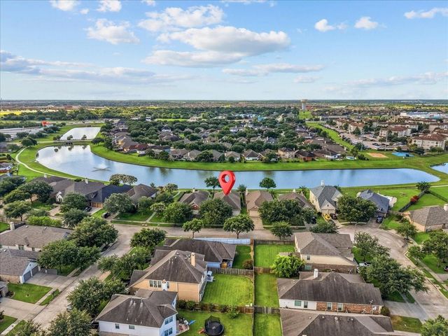3109 Summerstorm Lane, League City, TX 77573