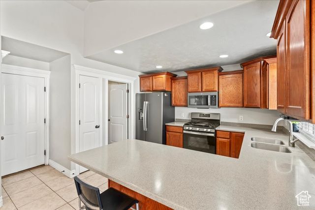 7134 S RIALTO WAY, West Jordan, UT 84081