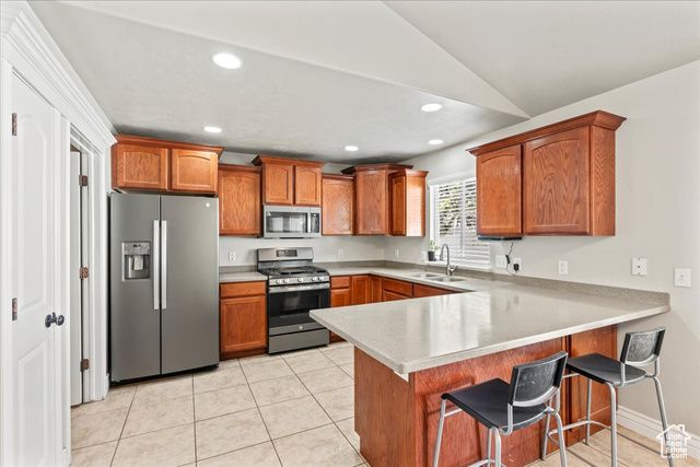 7134 S RIALTO WAY, West Jordan, UT 84081