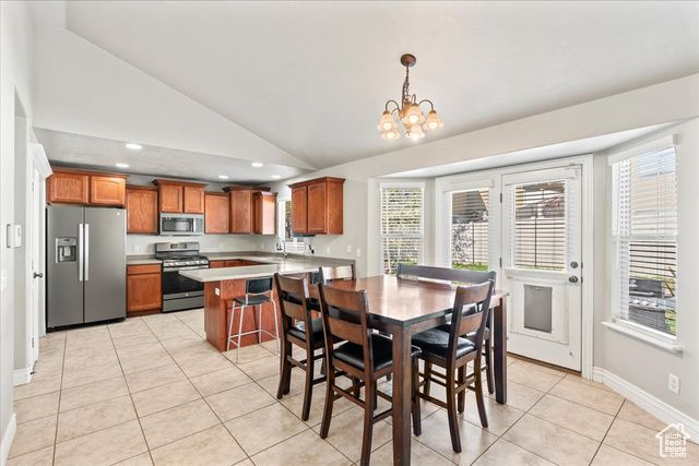 7134 S RIALTO WAY, West Jordan, UT 84081