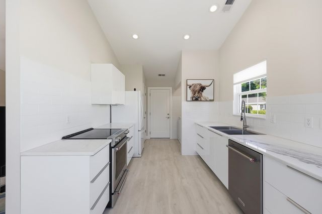 110 Marbella Dr., Murrells Inlet, SC 29576