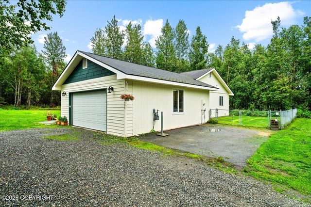 15600 E Rockyridge Circle, Palmer, AK 99645