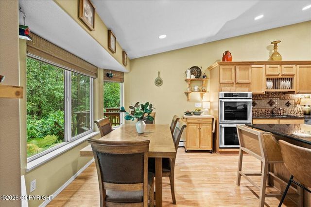 15600 E Rockyridge Circle, Palmer, AK 99645