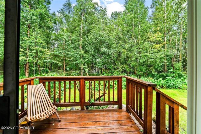 15600 E Rockyridge Circle, Palmer, AK 99645