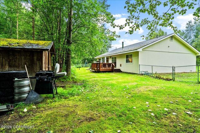 15600 E Rockyridge Circle, Palmer, AK 99645