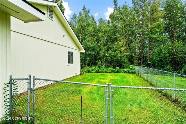 15600 E Rockyridge Circle, Palmer, AK 99645