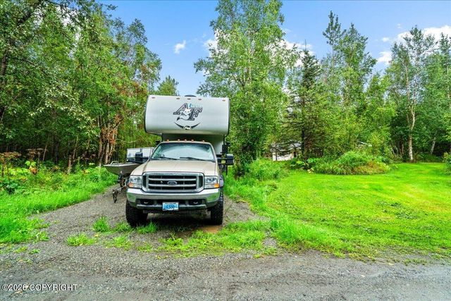 15600 E Rockyridge Circle, Palmer, AK 99645