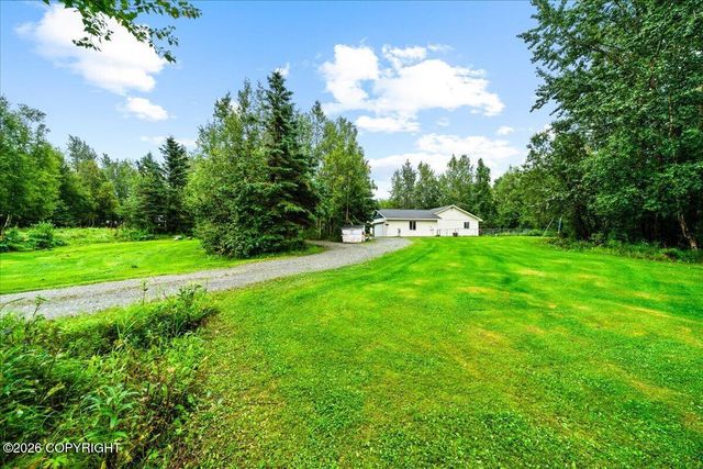 15600 E Rockyridge Circle, Palmer, AK 99645
