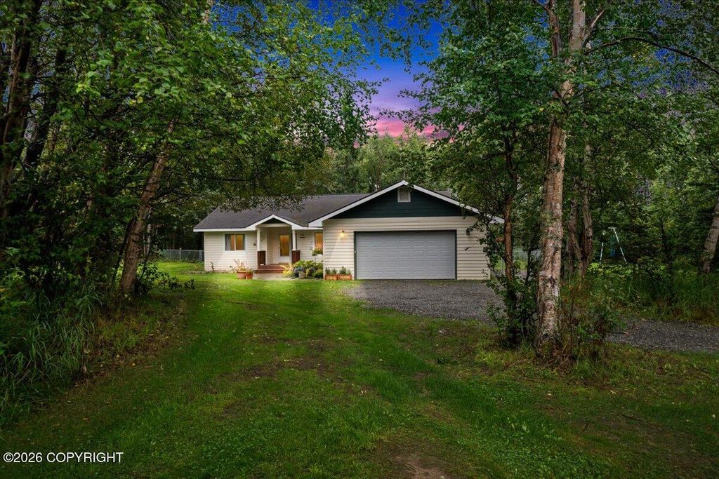 15600 E Rockyridge Circle, Palmer, AK 99645