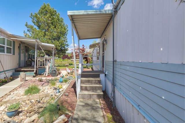 311 Bandy Way, Grants Pass, OR 97526