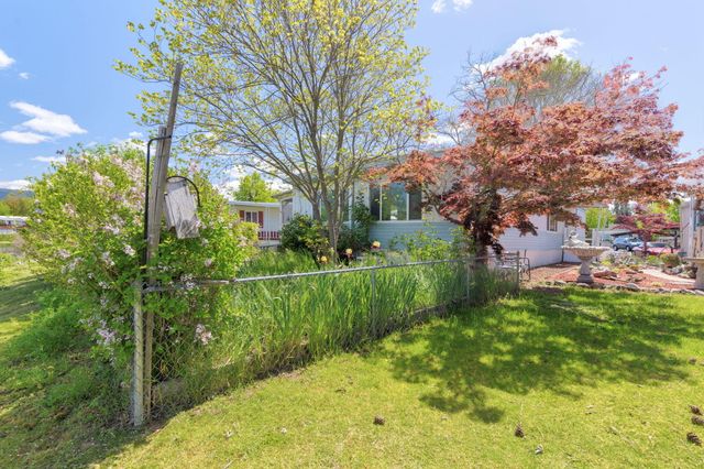 311 Bandy Way, Grants Pass, OR 97526