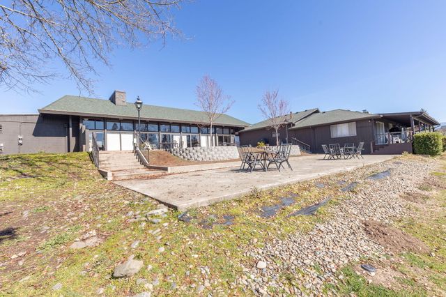 311 Bandy Way, Grants Pass, OR 97526