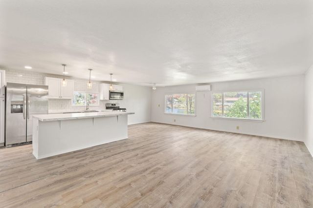 311 Bandy Way, Grants Pass, OR 97526