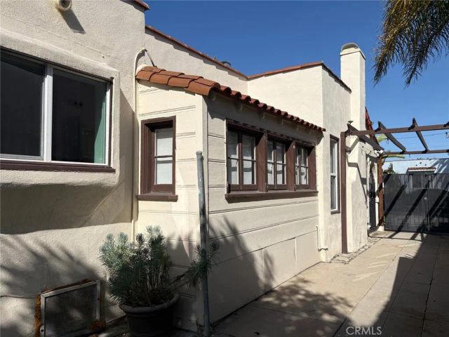 2207 S Cochran, Los Angeles, CA 90016