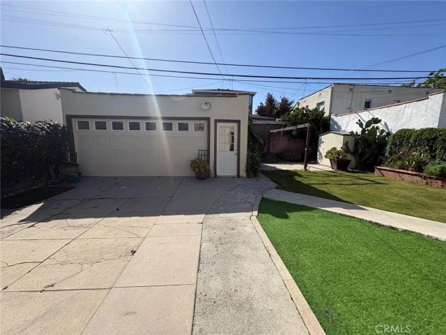 2207 S Cochran, Los Angeles, CA 90016