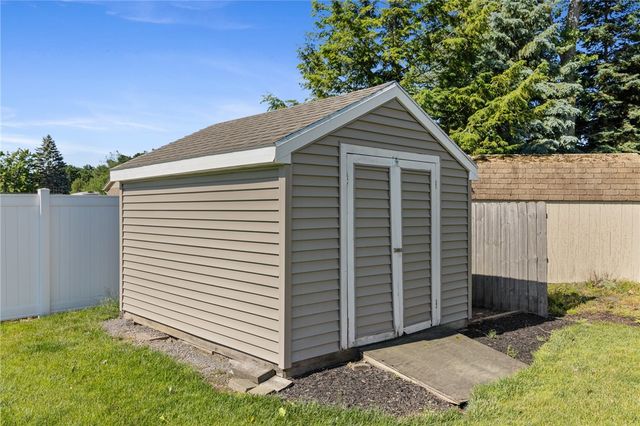 159 Applegrove Drive, Greece, NY 14612