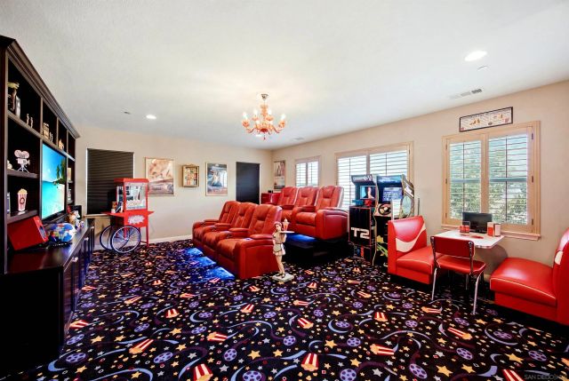 39096 Clear Creek Ln, Temecula, CA 92591