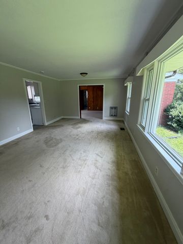 3252 Marthas Chapel Rd, Cunningham, TN 37052