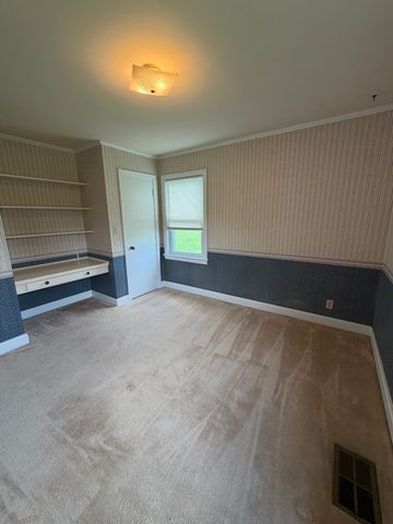 3252 Marthas Chapel Rd, Cunningham, TN 37052