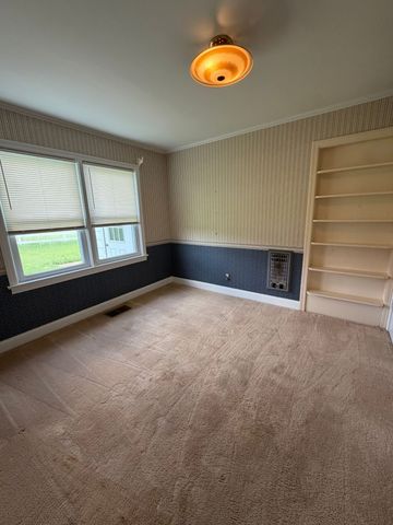 3252 Marthas Chapel Rd, Cunningham, TN 37052