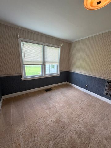 3252 Marthas Chapel Rd, Cunningham, TN 37052