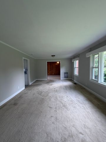 3252 Marthas Chapel Rd, Cunningham, TN 37052