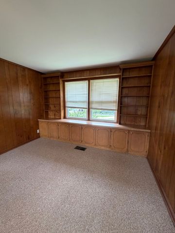 3252 Marthas Chapel Rd, Cunningham, TN 37052