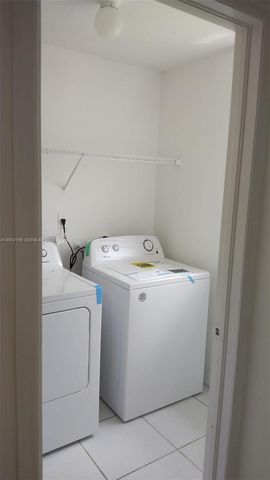 8382 SW 152nd Ave 12-4, Miami, FL 33193