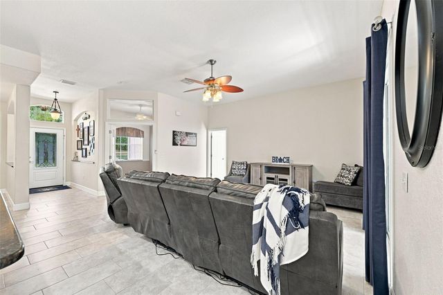 25 SANDERS CIRCLE, Homosassa, FL 34446
