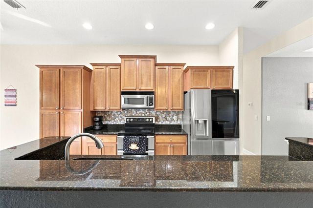 25 SANDERS CIRCLE, Homosassa, FL 34446