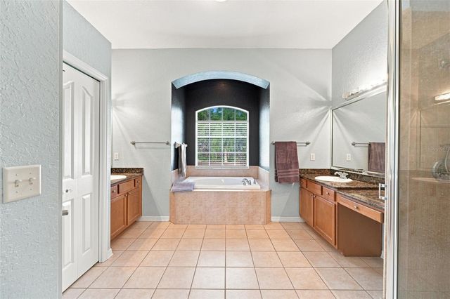 25 SANDERS CIRCLE, Homosassa, FL 34446