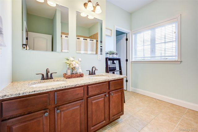 20 Tanyas Court, Monroe, NY 10950