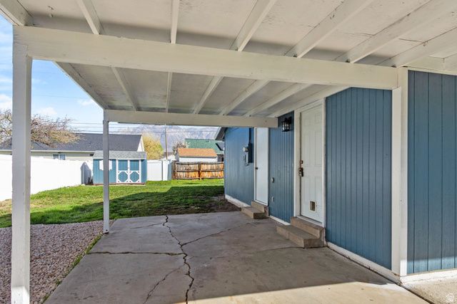 726 E CANFIELD DR, Ogden, UT 84404