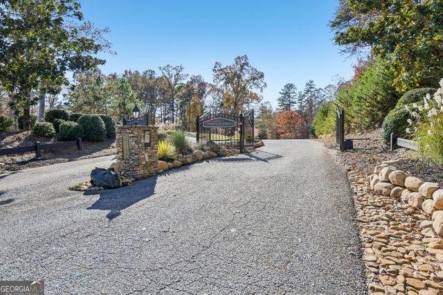 29 Pigeon Creek Drive, Dawsonville, GA 30534