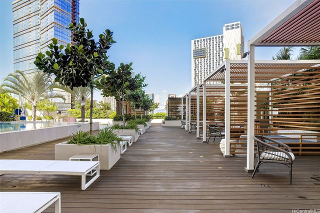 987 Queen Street 1100, Honolulu, HI 96814