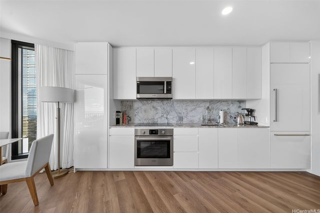 987 Queen Street 1100, Honolulu, HI 96814