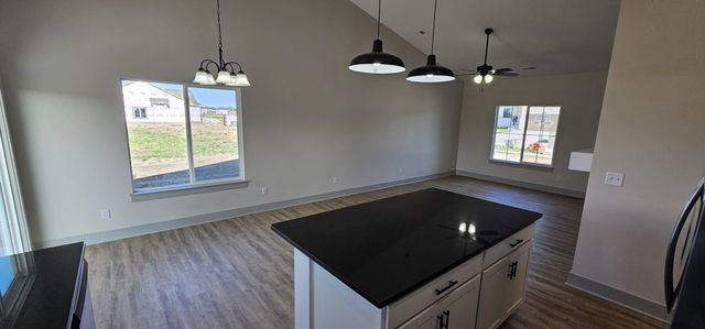 1541 Midway Ct., Valley Center, KS 67147