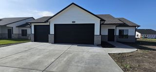 1541 Midway Ct., Valley Center, KS 67147