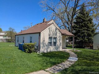 14935 Shirley Avenue, Warren, MI 48089