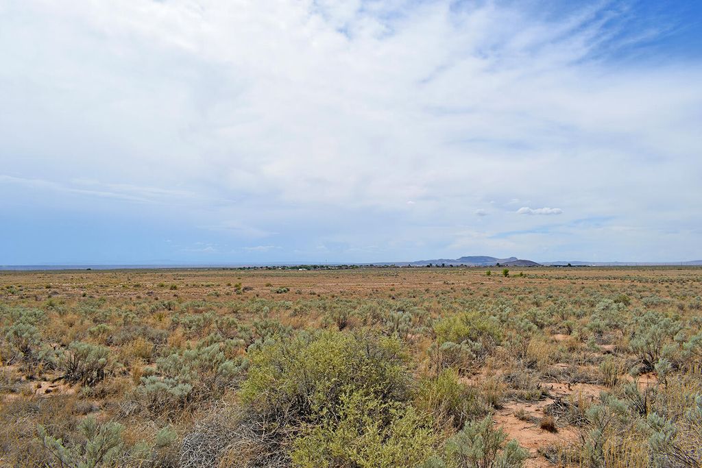 Lot 5 Rio Del Oro 7, Los Lunas, NM 87031