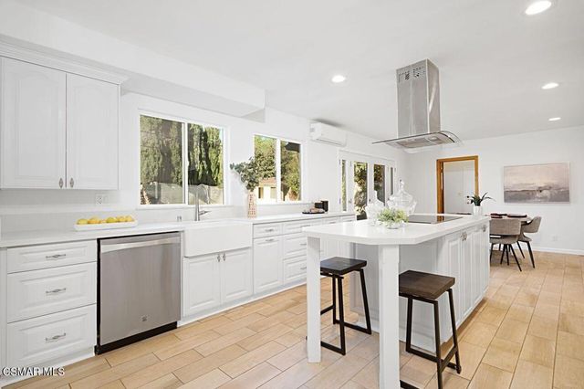 1811 El Monte Drive, Thousand Oaks, CA 91362