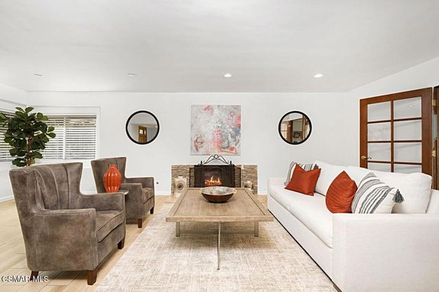 1811 El Monte Drive, Thousand Oaks, CA 91362