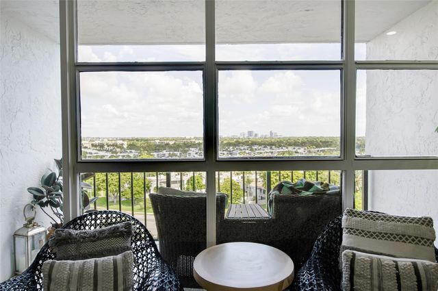 600 Parkview Dr 1029, Hallandale Beach, FL 33009