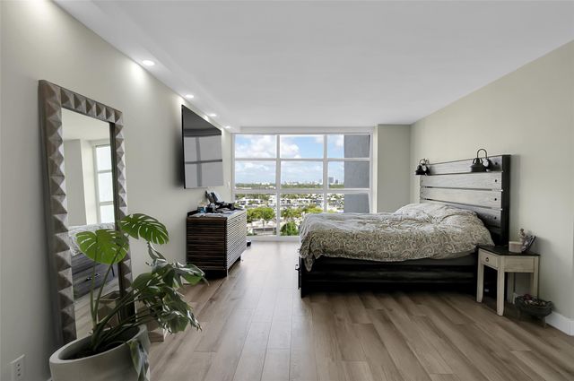 600 Parkview Dr 1029, Hallandale Beach, FL 33009