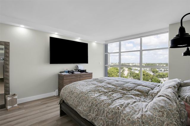 600 Parkview Dr 1029, Hallandale Beach, FL 33009