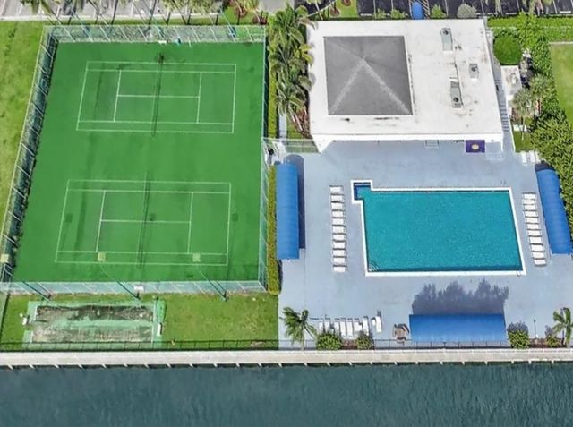 600 Parkview Dr 1029, Hallandale Beach, FL 33009